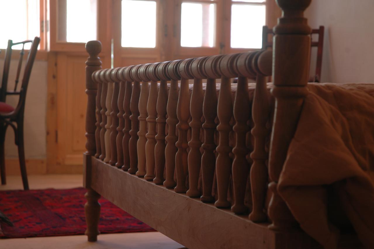 Serena Khaplu Palace Exterior foto