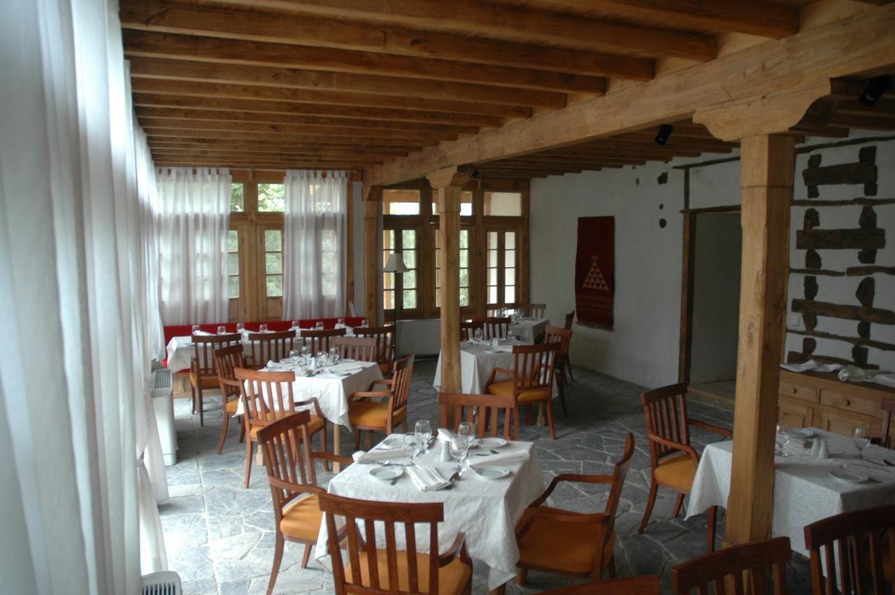 Serena Khaplu Palace Exterior foto